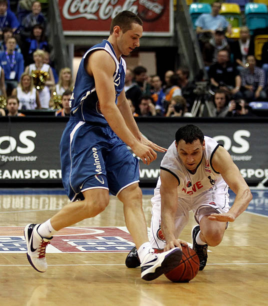 阵地战中不 阵地战中不