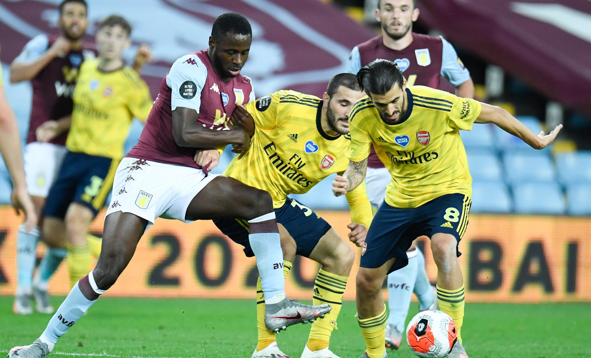 中场线与锋 中场线与锋